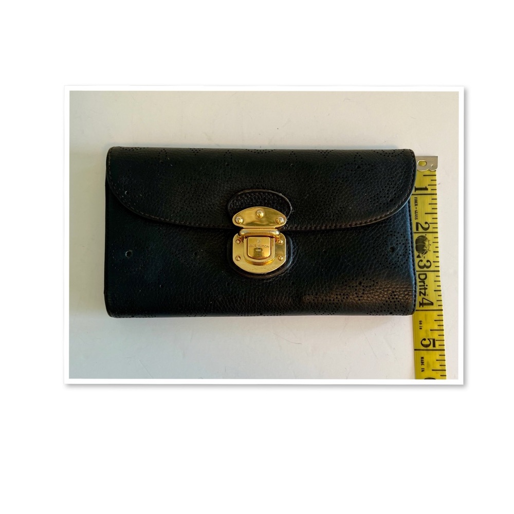 Louis Vuitton Mahina Amelia Leather Wallet - Picture 15 of 16